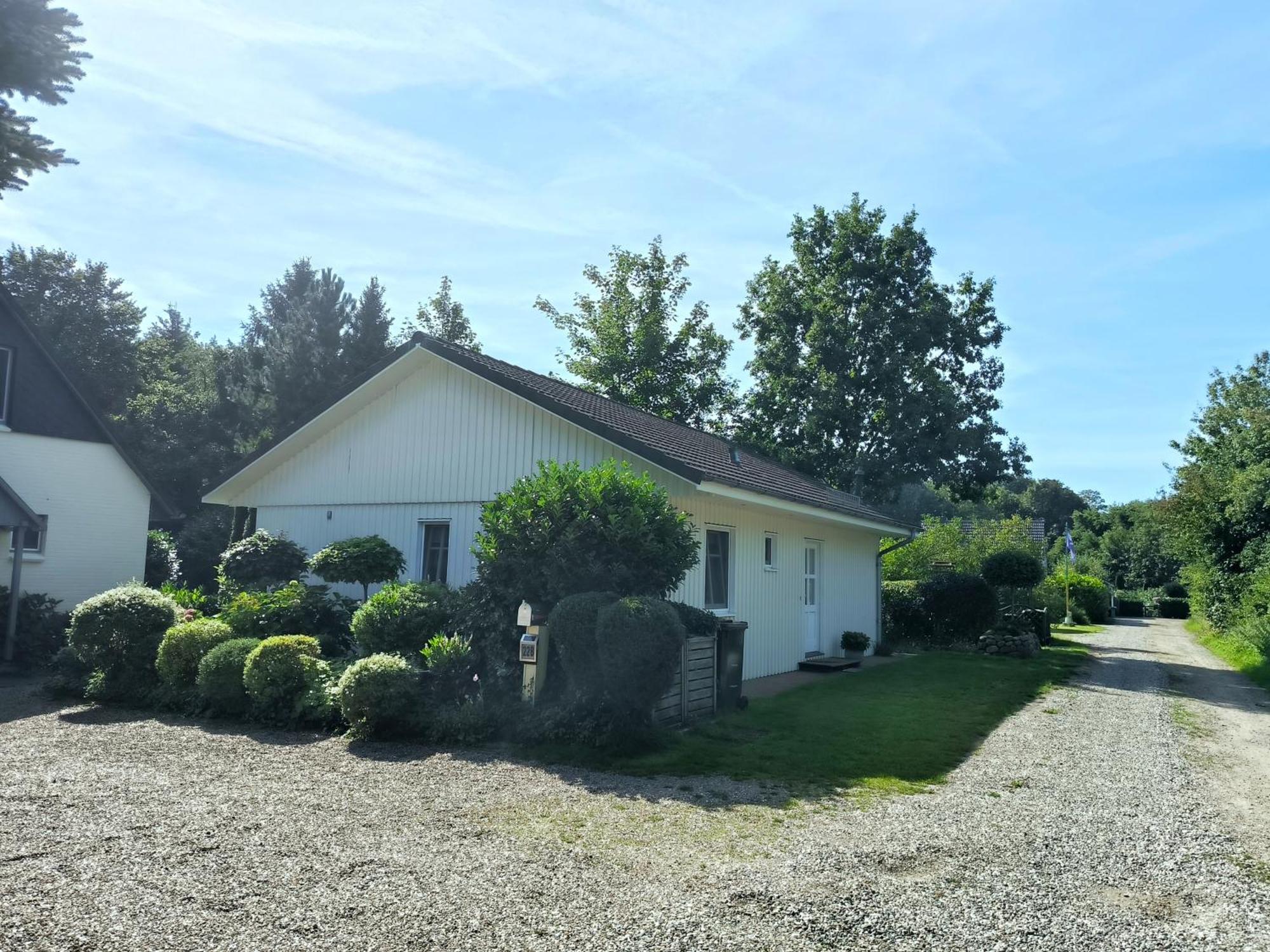 Ferienhaus Inger - Stilvolles Und Modernes Ferienhaus Mit Terrasse Und Gartennutzung Tarp Exterior photo